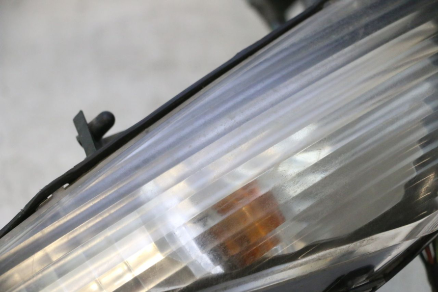 photo de RÜCKLICHT HONDA FJS SILVER WING SILVERWING 400 (2005 - 2008) - Technische Nahaufnahme