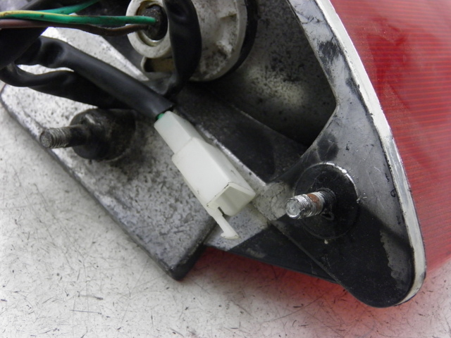 photo de RÜCKLICHT FSM 15D 4T 50 (2012 - 2016) - Details der Befestigungspunkte