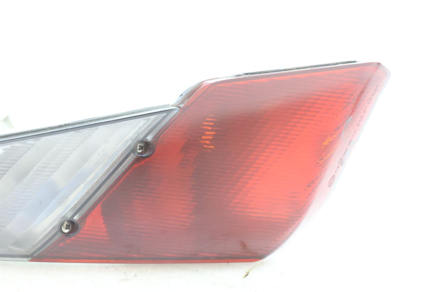 photo de RÜCKLICHT LINKS APRILIA ATLANTIC S 125 (2010 - 2013) - Zoom auf Gebrauchszustand