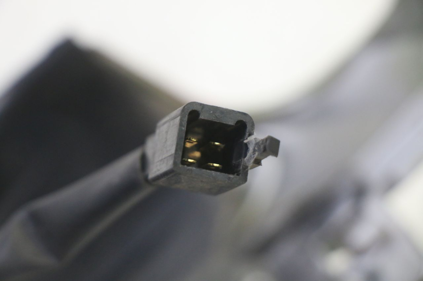 photo de RÜCKLICHT LINKS HONDA FES S-WING SWING ABS 125 (2007 - 2015) - Details der Befestigungspunkte