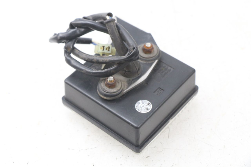 photo de RÜCKLICHT LINKS YAMAHA FJR ABS 1300 (2006 - 2012) - Zoom auf Gebrauchszustand