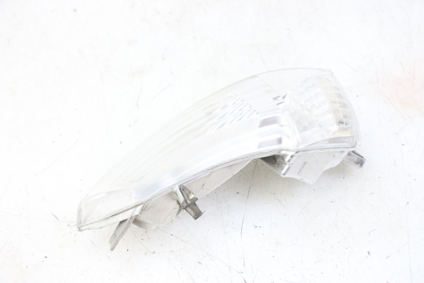 photo de RÜCKLICHT LINKS PIAGGIO IE MP3 YOURBAN 300 (2011 - 2016) - Details der Befestigungspunkte