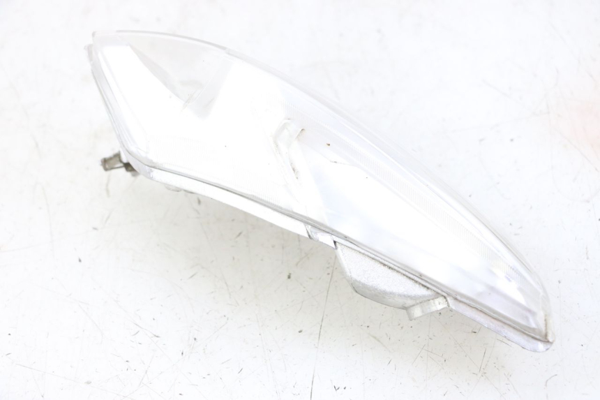 photo de RÜCKLICHT LINKS PIAGGIO IE MP3 YOURBAN 300 (2011 - 2016) - Oberflächenzustand und Material