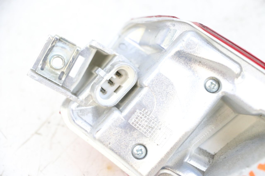 photo de RÜCKLICHT LINKS PIAGGIO MP3 HPE 300 (2019 - 2026) - Gesamtansicht des Produkts