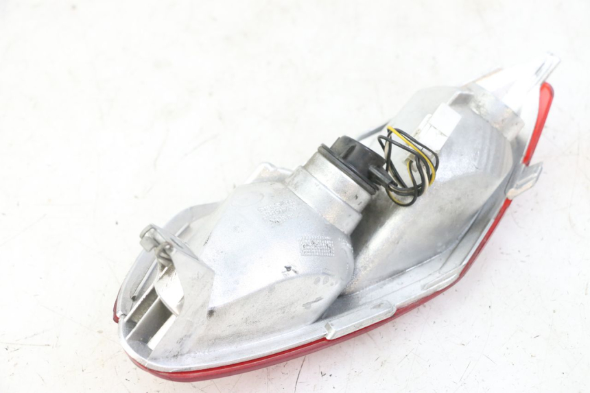 photo de RÜCKLICHT LINKS PIAGGIO MP3 LT 300 (2010 - 2016) - Technische Nahaufnahme