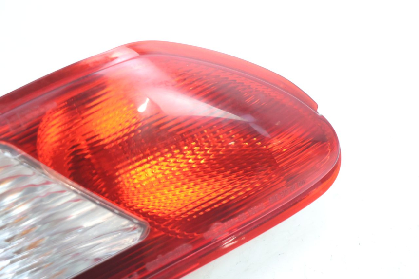 photo de RÜCKLICHT LINKS PIAGGIO MP3 LT 300 (2010 - 2016) - Zoom auf Gebrauchszustand