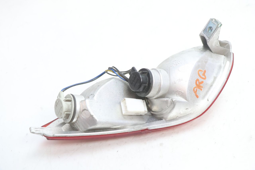 photo de RÜCKLICHT LINKS PIAGGIO MP3 LT 300 (2010 - 2016) - Technische Nahaufnahme