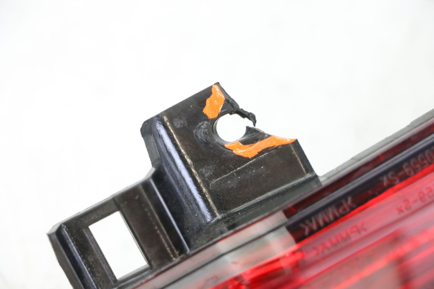 photo de RÜCKLICHT LINKS PIAGGIO MP3 500 (2014 - 2017) - Detaillierte Sichtprüfung