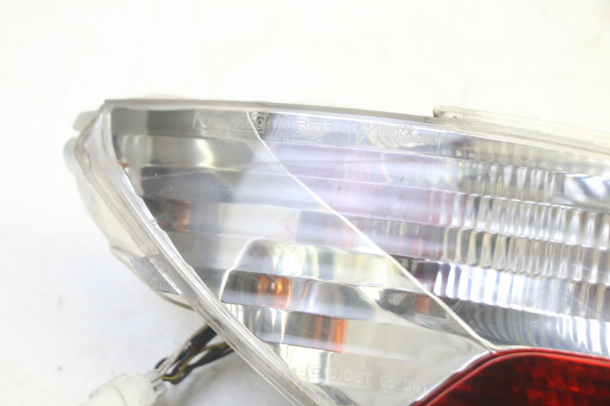 photo de RÜCKLICHT LINKS PIAGGIO MP3 125 (2006 - 2014) - Detailansicht des Bauteils