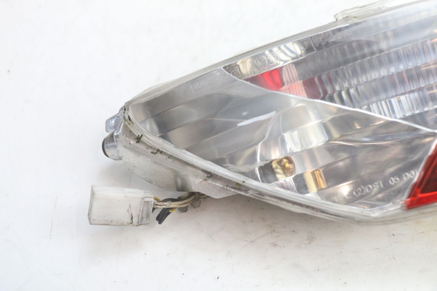 photo de RÜCKLICHT LINKS PIAGGIO MP3 125 (2006 - 2014) - Detailansicht des Bauteils