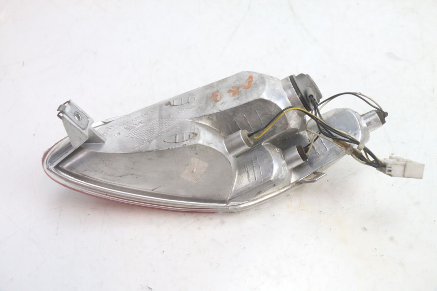 photo de RÜCKLICHT LINKS PIAGGIO MP3 125 (2006 - 2014) - Technische Nahaufnahme