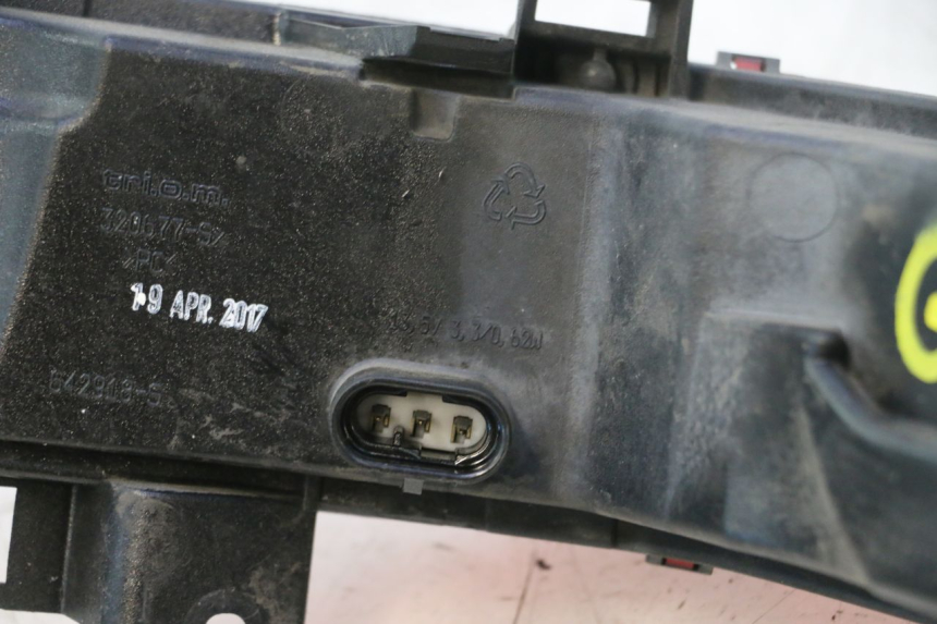 photo de RÜCKLICHT LINKS PIAGGIO MP3 500 (2016 - 2018) - Gesamtansicht des Produkts