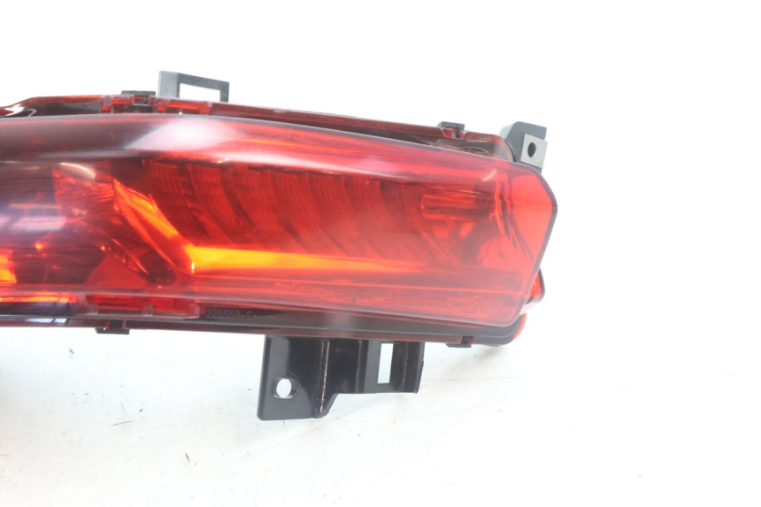 photo de RÜCKLICHT LINKS PIAGGIO MP3 500 (2016 - 2018) - Zoom auf Gebrauchszustand