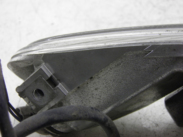 photo de RÜCKLICHT LINKS PIAGGIO CARNABY 125 (2007 - 2011) - Details der Befestigungspunkte