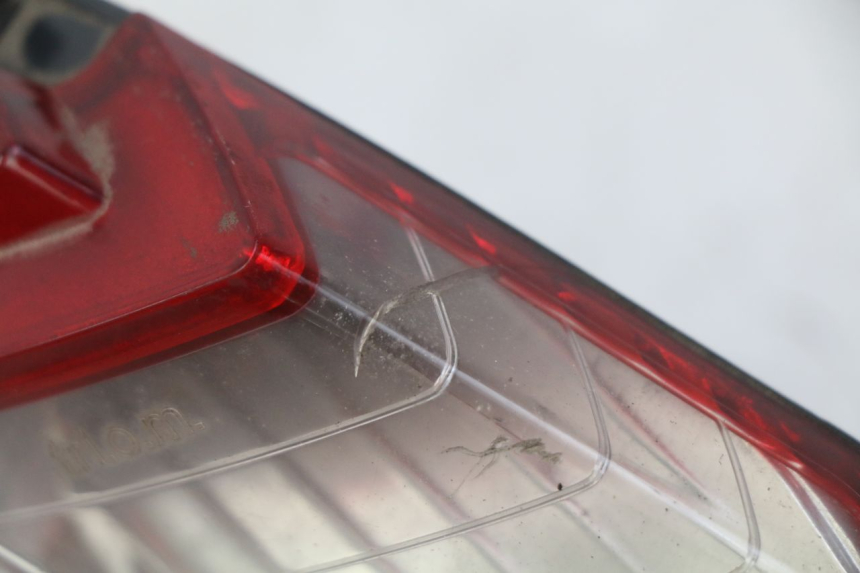 photo de LINKES RÜCKLICHT PEUGEOT SATELIS COMPRESSOR K15 125 (2006 - 2009) - Alternative Perspektive