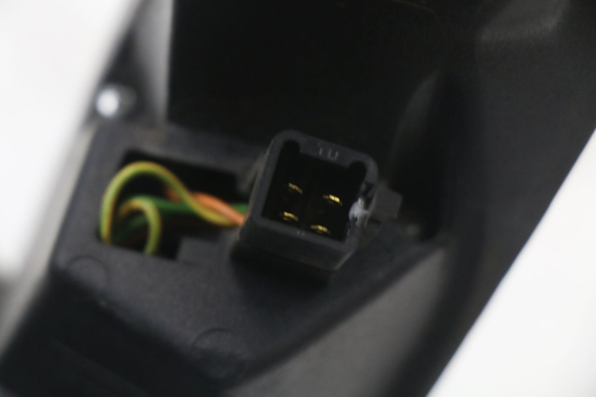 photo de LINKES RÜCKLICHT PEUGEOT SATELIS 125 (2010 - 2012) - Kennzeichnungen und Originalreferenzen