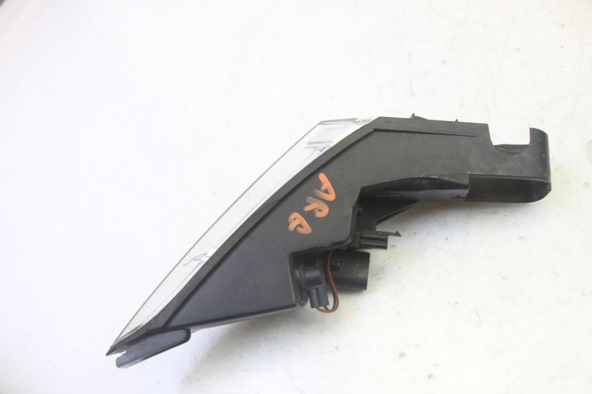 photo de RÜCKLICHT LINKS PEUGEOT SATELIS 125 (2013 - 2018) - Technische Nahaufnahme