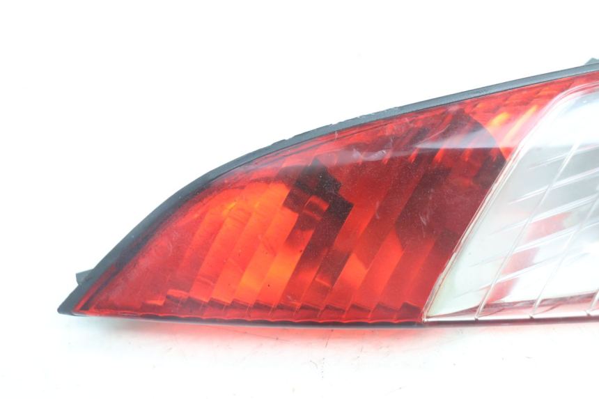 photo de LINKES RÜCKLICHT PEUGEOT SATELIS 125 (2006 - 2009) - Detailansicht des Bauteils