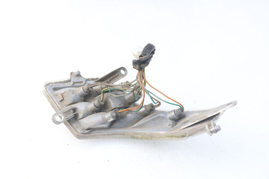 photo de RÜCKLICHT LINKS PEUGEOT VIVACITY NEW 4T 50 (2008 - 2017) - Zoom auf Gebrauchszustand