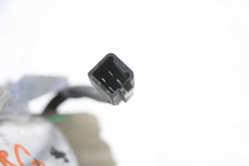 photo de LINKES RÜCKLICHT YAMAHA X-MAX XMAX 125 (2010 - 2013) - Details der Befestigungspunkte