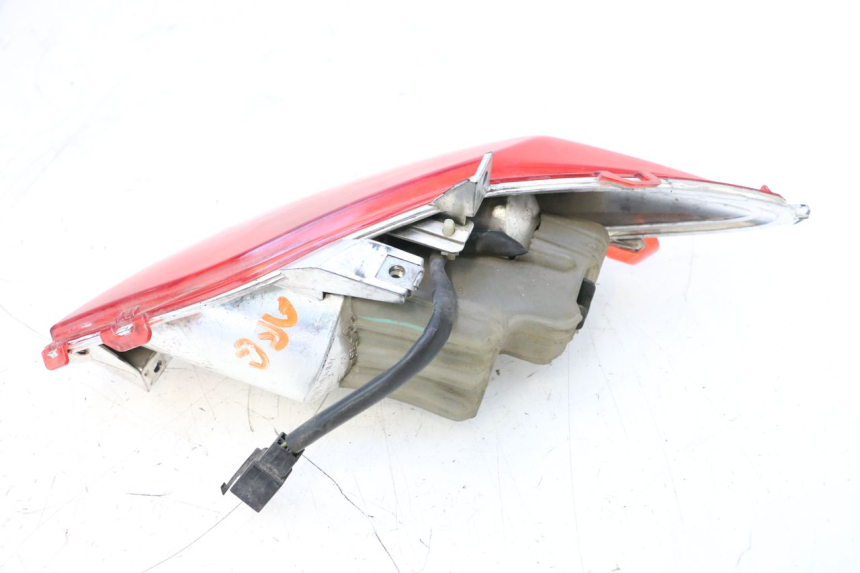 photo de LINKES RÜCKLICHT YAMAHA X-MAX XMAX 125 (2010 - 2013) - Alternative Perspektive