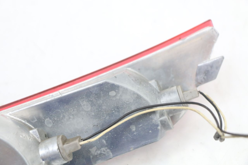 photo de RÜCKLICHT LINKS PIAGGIO XEVO - X EVO 125 (2007 - 2017) - Oberflächenzustand und Material