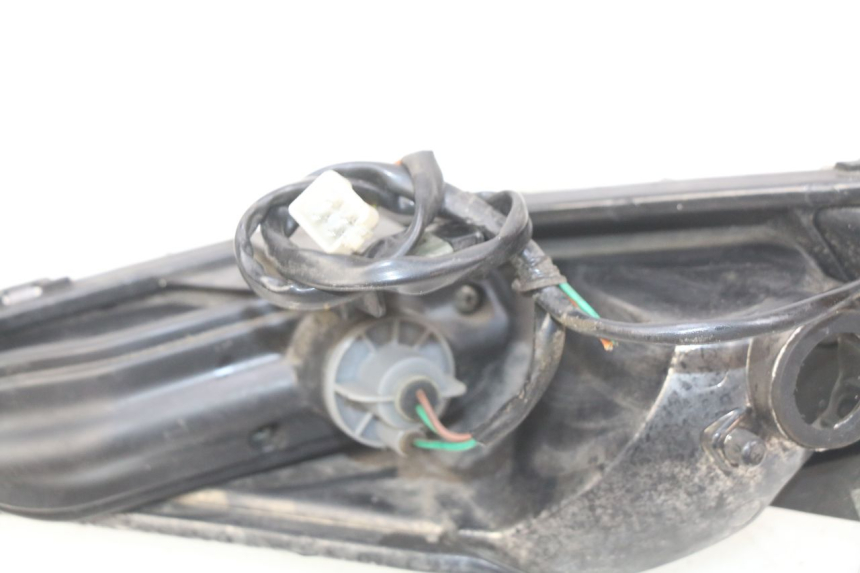 photo de LINKES RÜCKLICHT YAMASAKI YM T 125 (2015 - 2020) - Alternative Perspektive