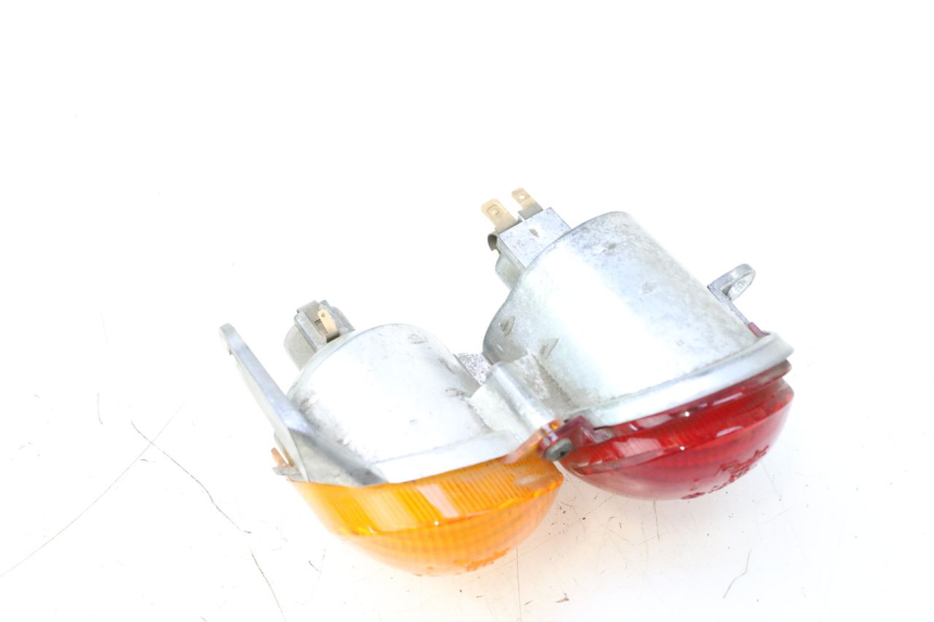 photo de RÜCKLICHT LINKS YAMAHA YP MAJESTY 125 (1998 - 2001) - Detailansicht des Bauteils