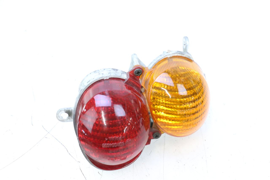 photo de RÜCKLICHT LINKS YAMAHA YP MAJESTY 125 (1998 - 2001) - Alternative Perspektive