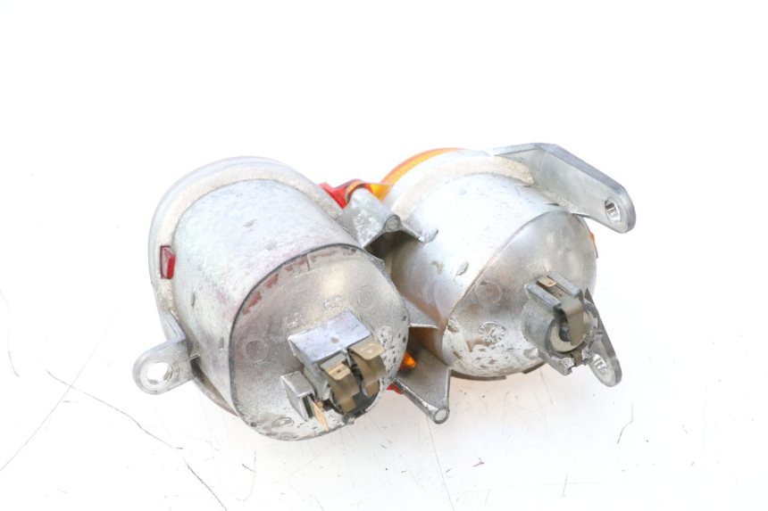 photo de RÜCKLICHT LINKS YAMAHA YP MAJESTY 125 (1998 - 2001) - Technische Nahaufnahme