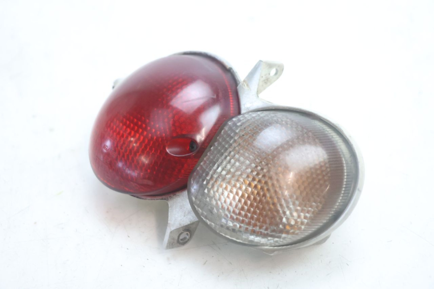 photo de RÜCKLICHT LINKS YAMAHA YP MAJESTY 125 (2002 - 2006) - Detailansicht des Bauteils