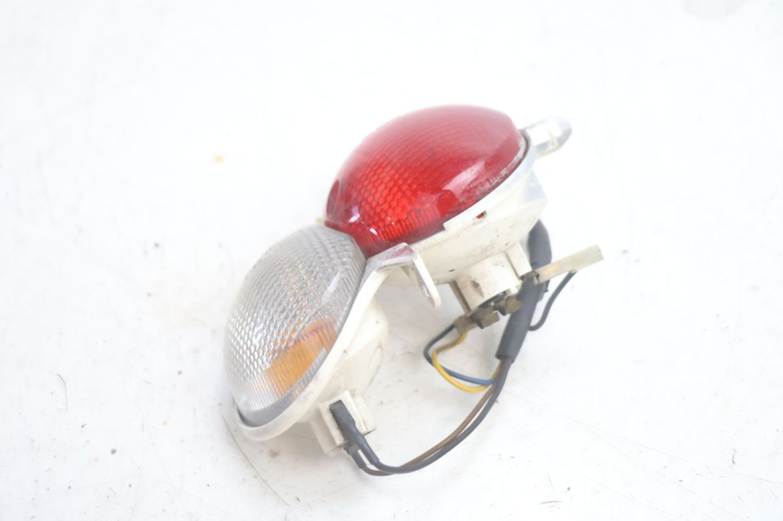 photo de RÜCKLICHT LINKS YAMAHA YP MAJESTY 125 (2002 - 2006) - Alternative Perspektive