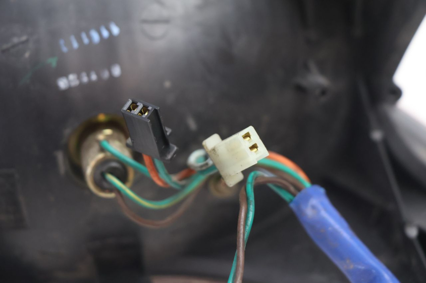photo de RÜCKLICHT KYMCO GRAND DINK 125 (2008 - 2014) - Details der Befestigungspunkte