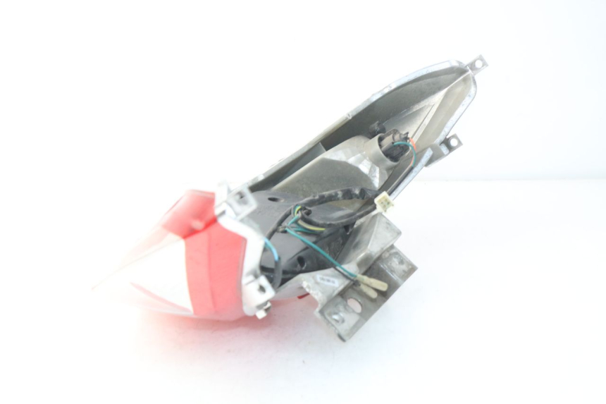 photo de RÜCKLICHT SYM GTS EFI ABS 125 (2012 - 2016) - Details der Befestigungspunkte