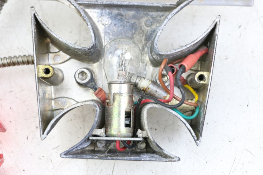 photo de RÜCKLICHT HONDA VT C2 SHADOW 750 (1997 - 2001) - Zoom auf Komponenten