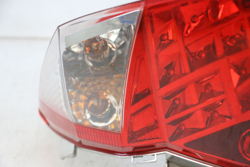 photo de RÜCKLICHT SYM JOYMAX 125 (2010 - 2017) - Detaillierte Sichtprüfung