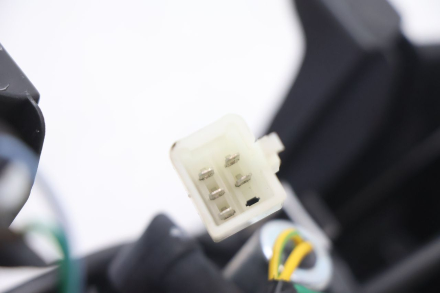 photo de RÜCKLICHT PEUGEOT KISBEE 2T 50 (2018 - 2022) - Details der Befestigungspunkte
