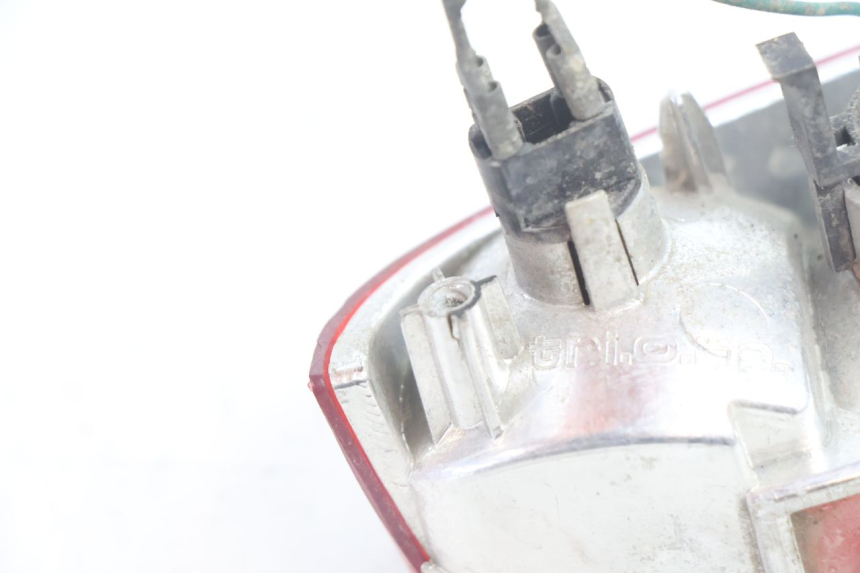 photo de RÜCKLICHT PEUGEOT LUDIX BLASTER 50 (2006 - 2014) - Oberflächenzustand und Material