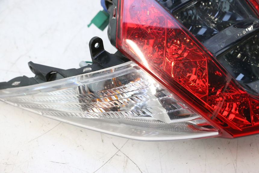 photo de RÜCKLICHT KYMCO MOVIE S 125 (2009 - 2018) - Oberflächenzustand und Material