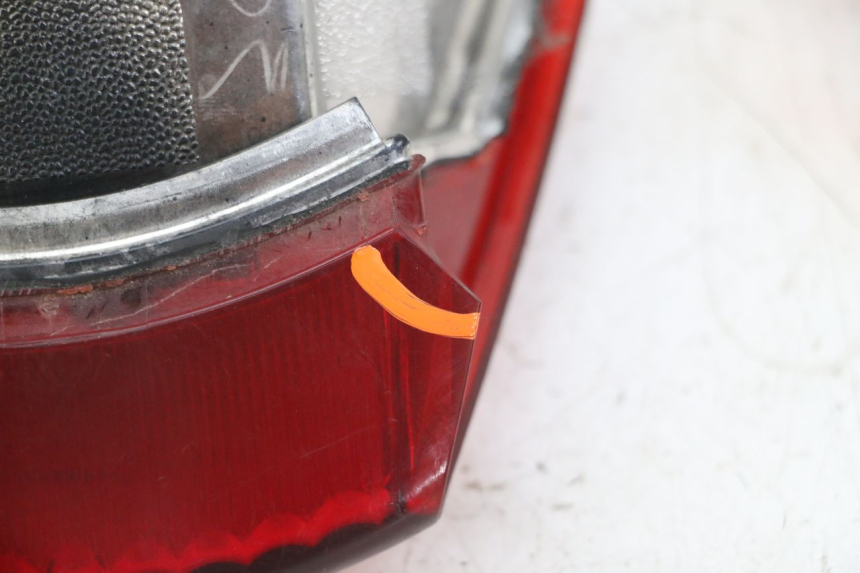 photo de RÜCKLICHT PIAGGIO NEW TYPHOON 50 (2018 - 2021) - Kennzeichnungen und Originalreferenzen