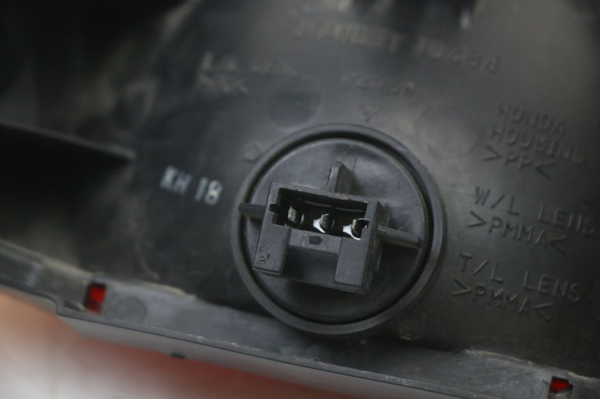 photo de RÜCKLICHT HONDA NTV DEAUVILLE 650 (1998 - 2001) - Geprüftes Gebrauchtteil