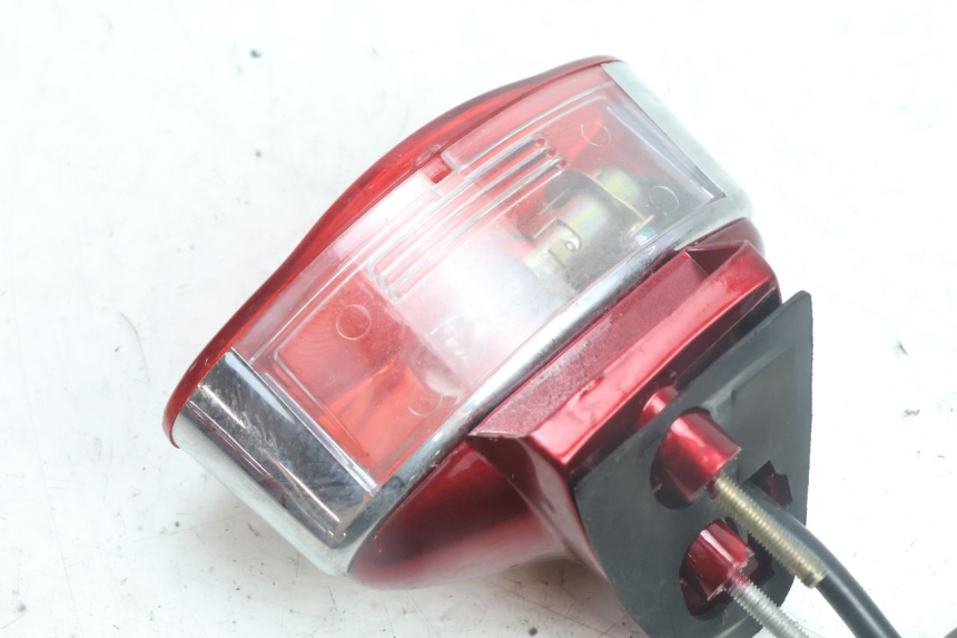 photo de RÜCKLICHT JM MOTORS OLDIES 4T 50 (2010 - 2020) - Oberflächenzustand und Material