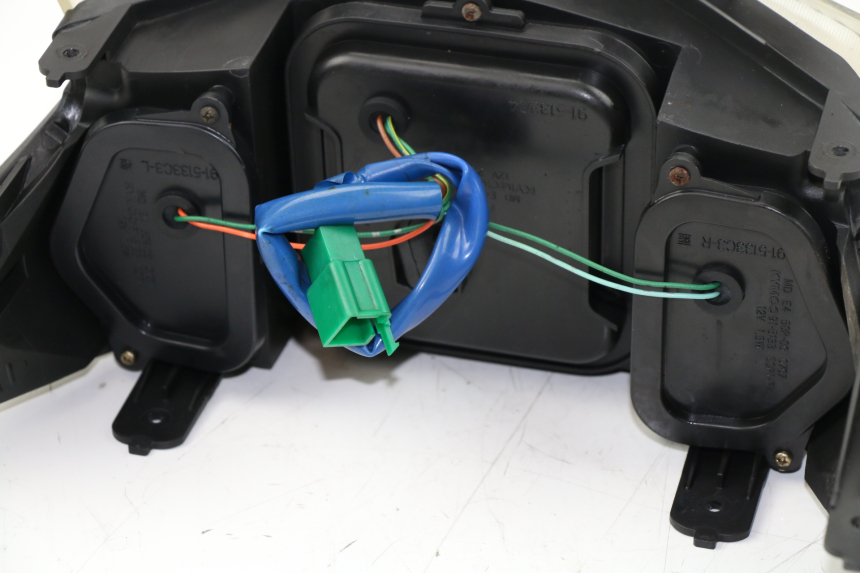 photo de RÜCKLICHT KYMCO PEOPLE S 125 (2000 - 2008) - Fokus auf die Struktur