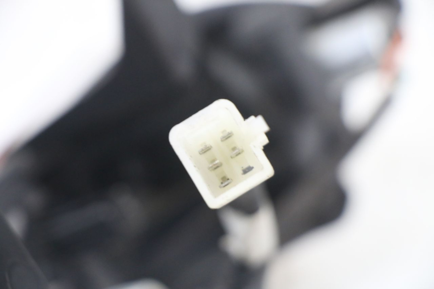 photo de RÜCKLICHT PEUGEOT KISBEE 4T 50 (2018 - 2022) - Kennzeichnungen und Originalreferenzen