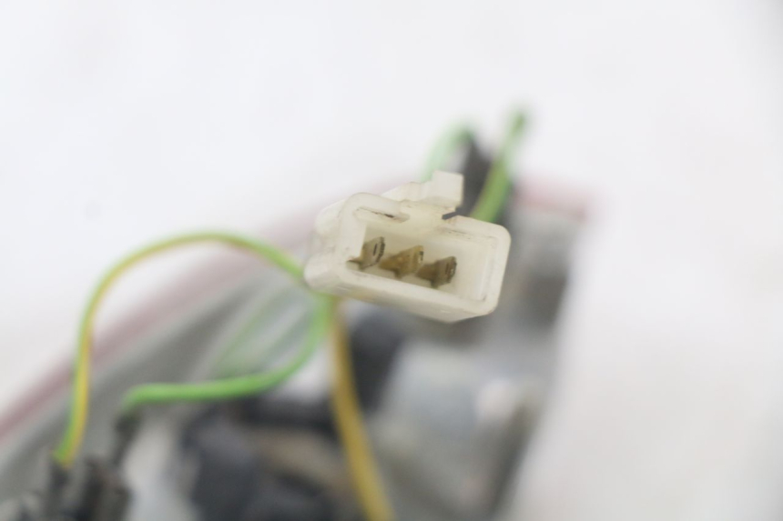 photo de RÜCKLICHT PEUGEOT LUDIX 50 (2005 - 2007) - Details der Befestigungspunkte