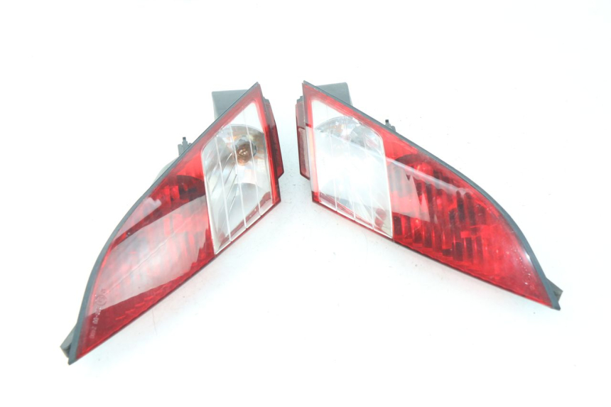 photo de RÜCKLICHT PEUGEOT SATELIS 125 (2006 - 2009) - Hauptansicht