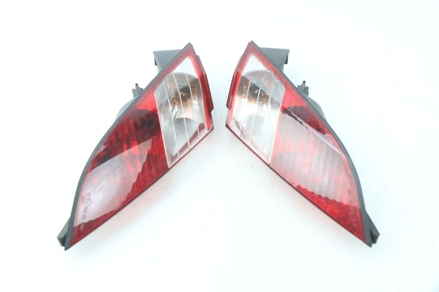 photo de RÜCKLICHT PEUGEOT SATELIS 125 (2006 - 2009) - Detailansicht des Bauteils