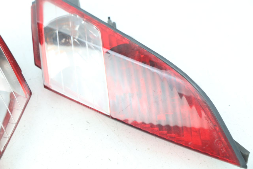 photo de RÜCKLICHT PEUGEOT SATELIS 125 (2006 - 2009) - Zoom auf Gebrauchszustand