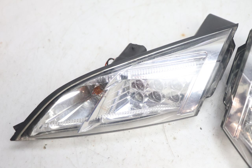 photo de RÜCKLICHT PEUGEOT SATELIS 125 (2013 - 2018) - Zoom auf Gebrauchszustand