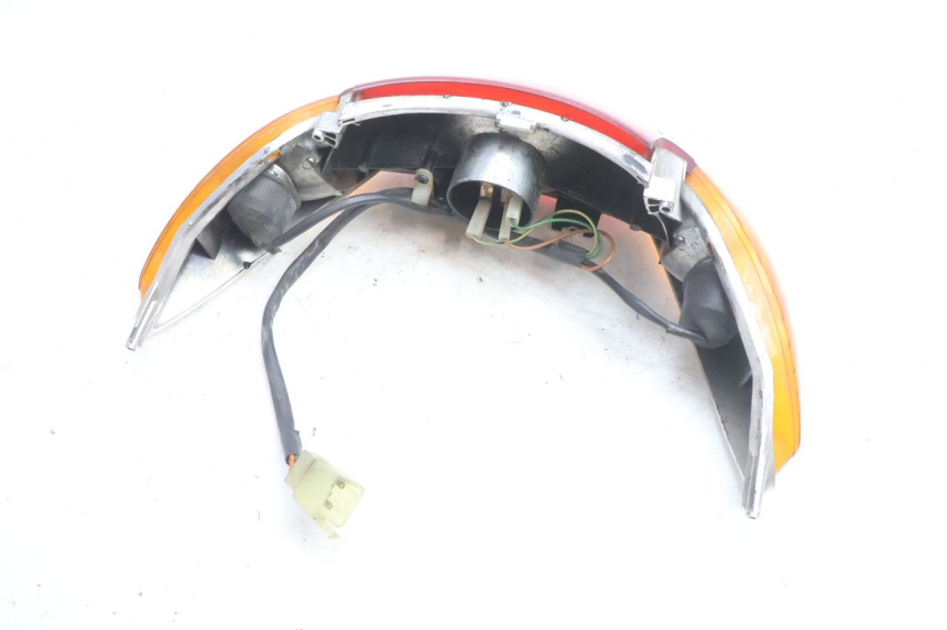 photo de RÜCKLICHT HONDA SH 125 (2001 - 2003) - Details der Befestigungspunkte